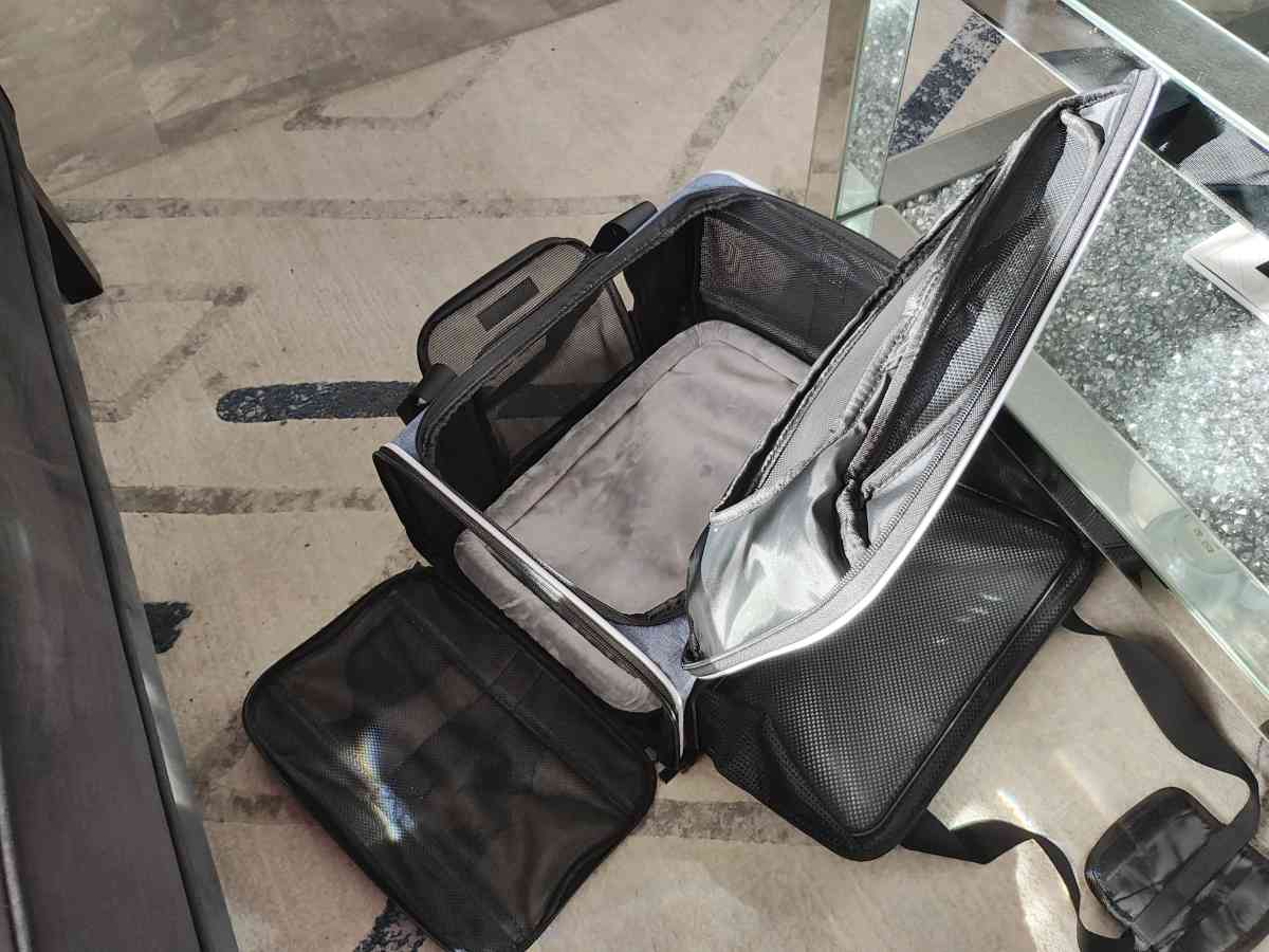 Petskd Top Expandable Pet Carrier Pickup by buyer or deliver