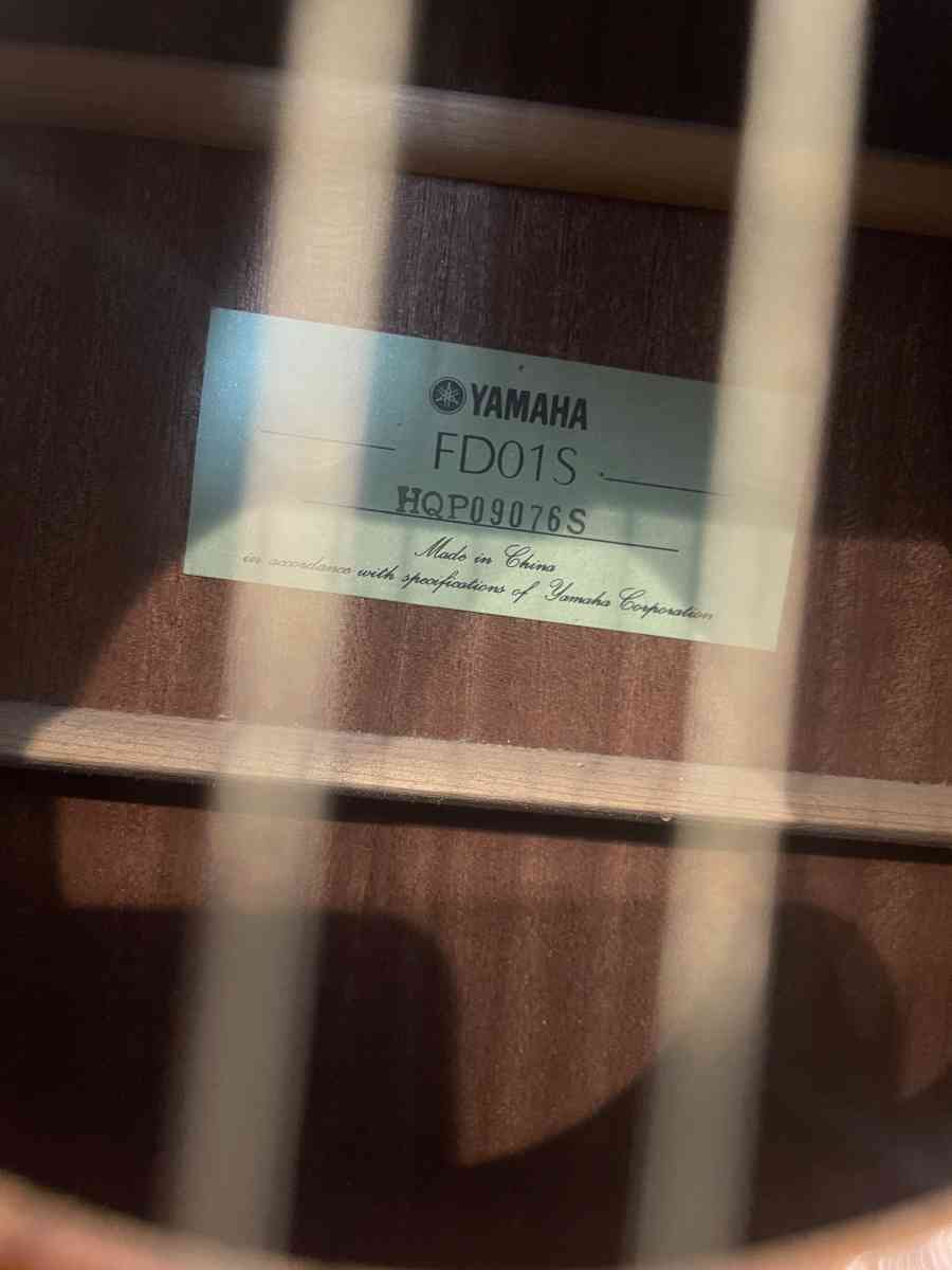 Yamaha FD01S acoustic guitar