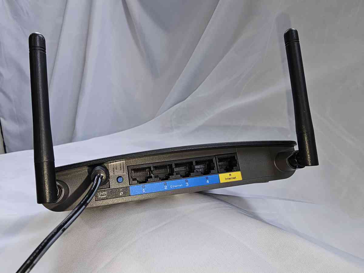 LINKSYS EA6100 Wifi Extender