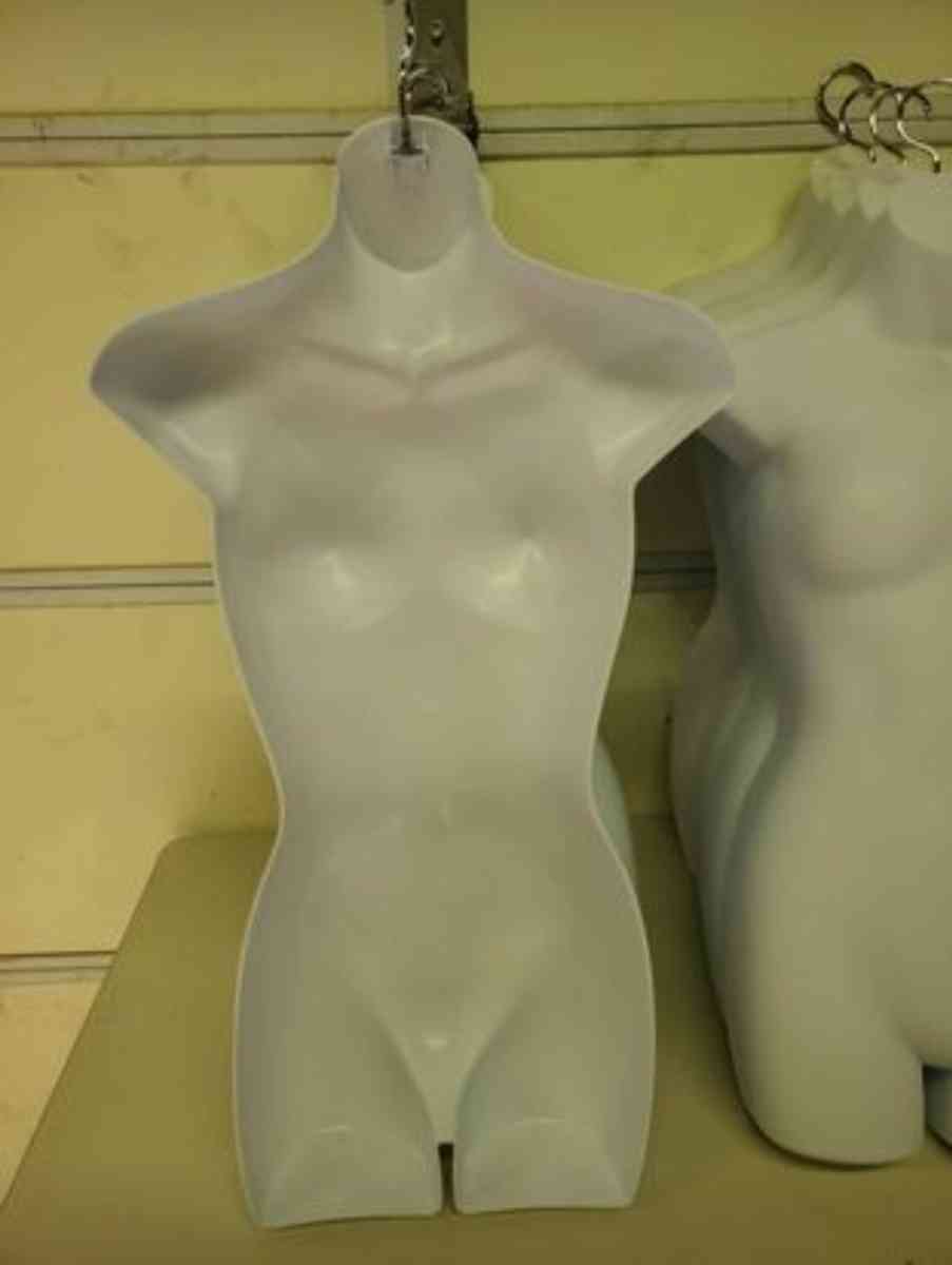 Female Molded White Form w Hook  Mannequin  Retail Boutique