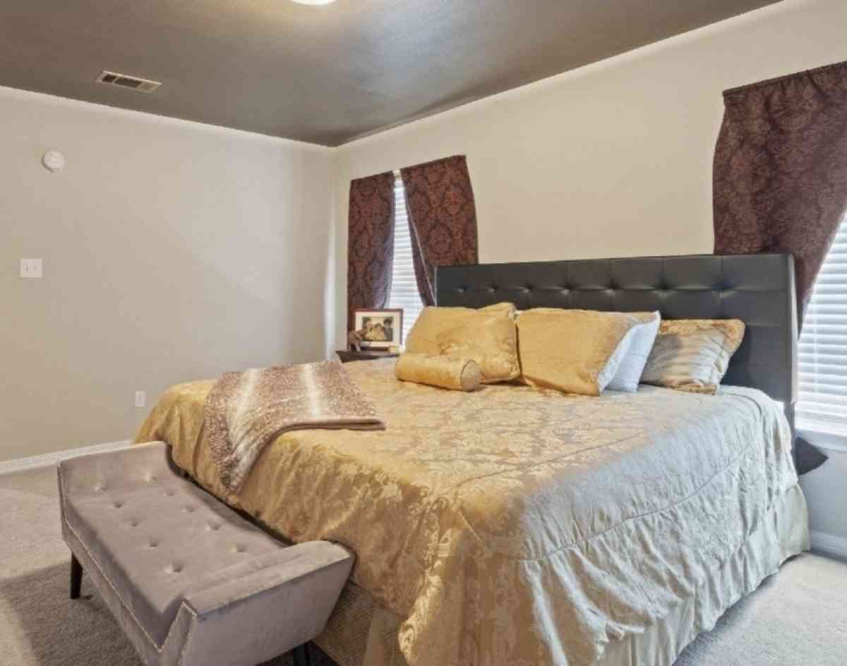 Sealy Optimum Inspiration Gold PLUSH King Mattress AND Match