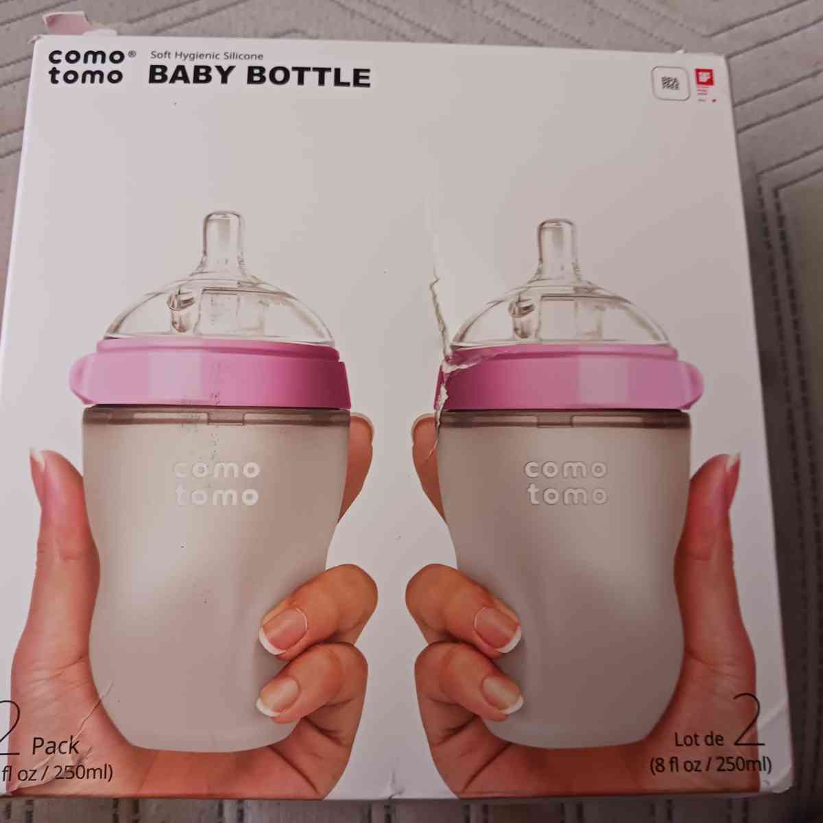 New pk of 2  silicone 8oz Baby bottles and paci holders