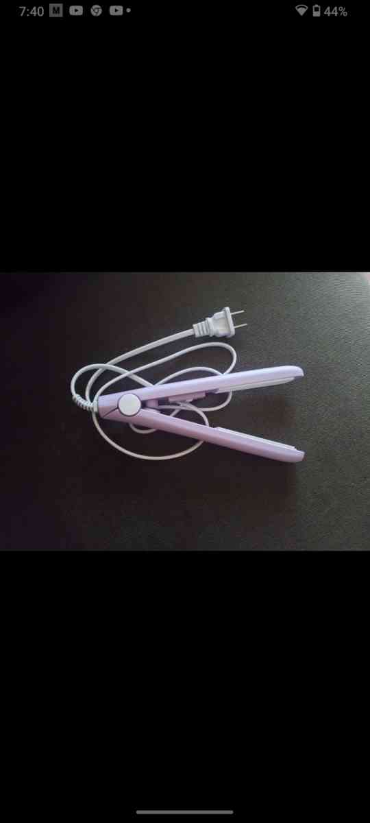 miniature straightener