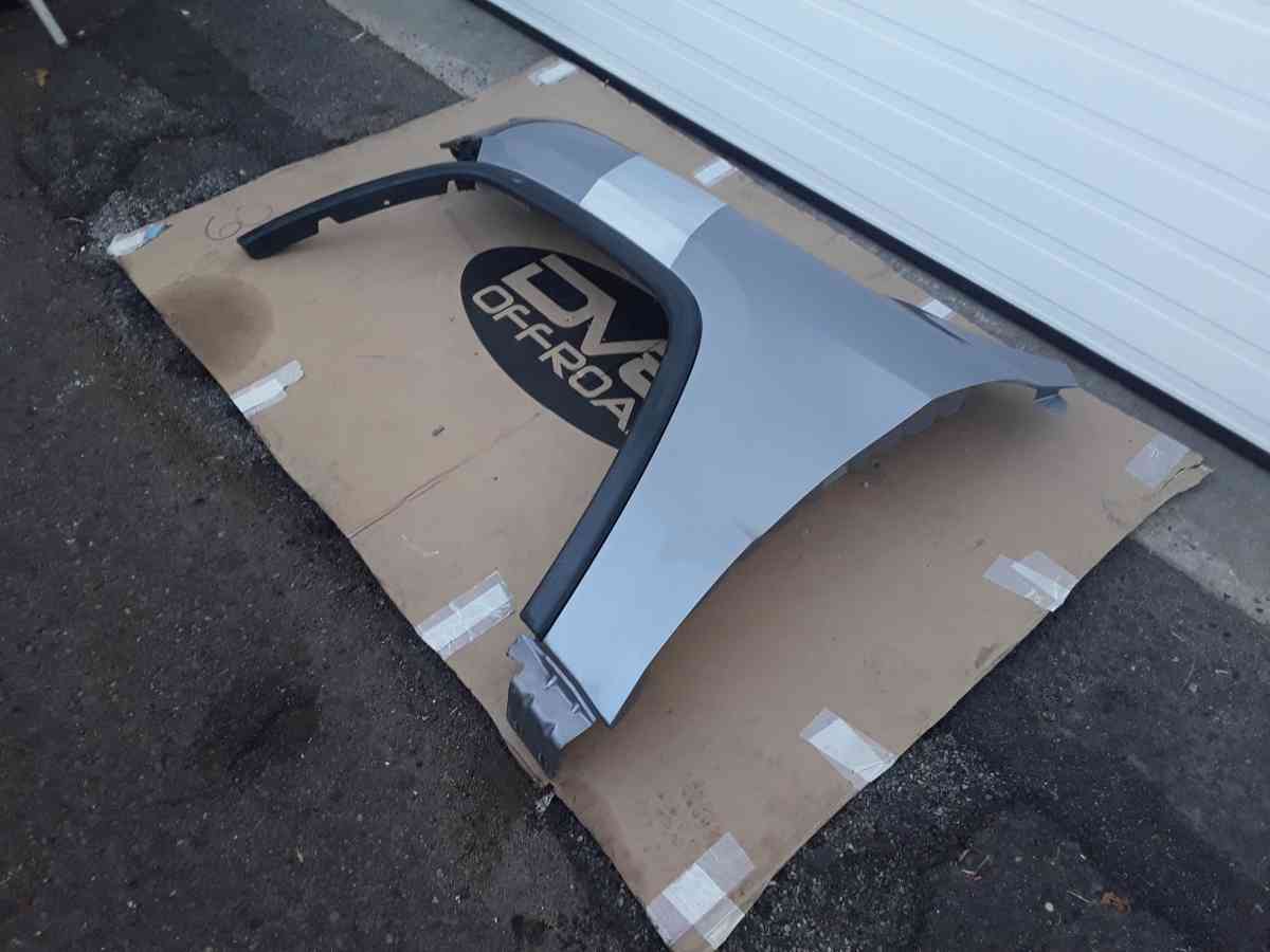 2015 Jeep Cherokee Limited left Front Fender OEM Like New