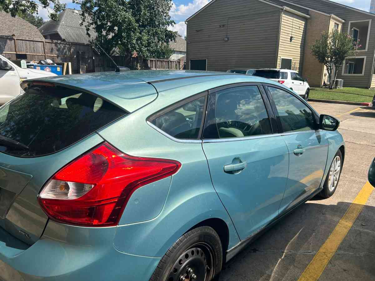 ford cocus hachtback