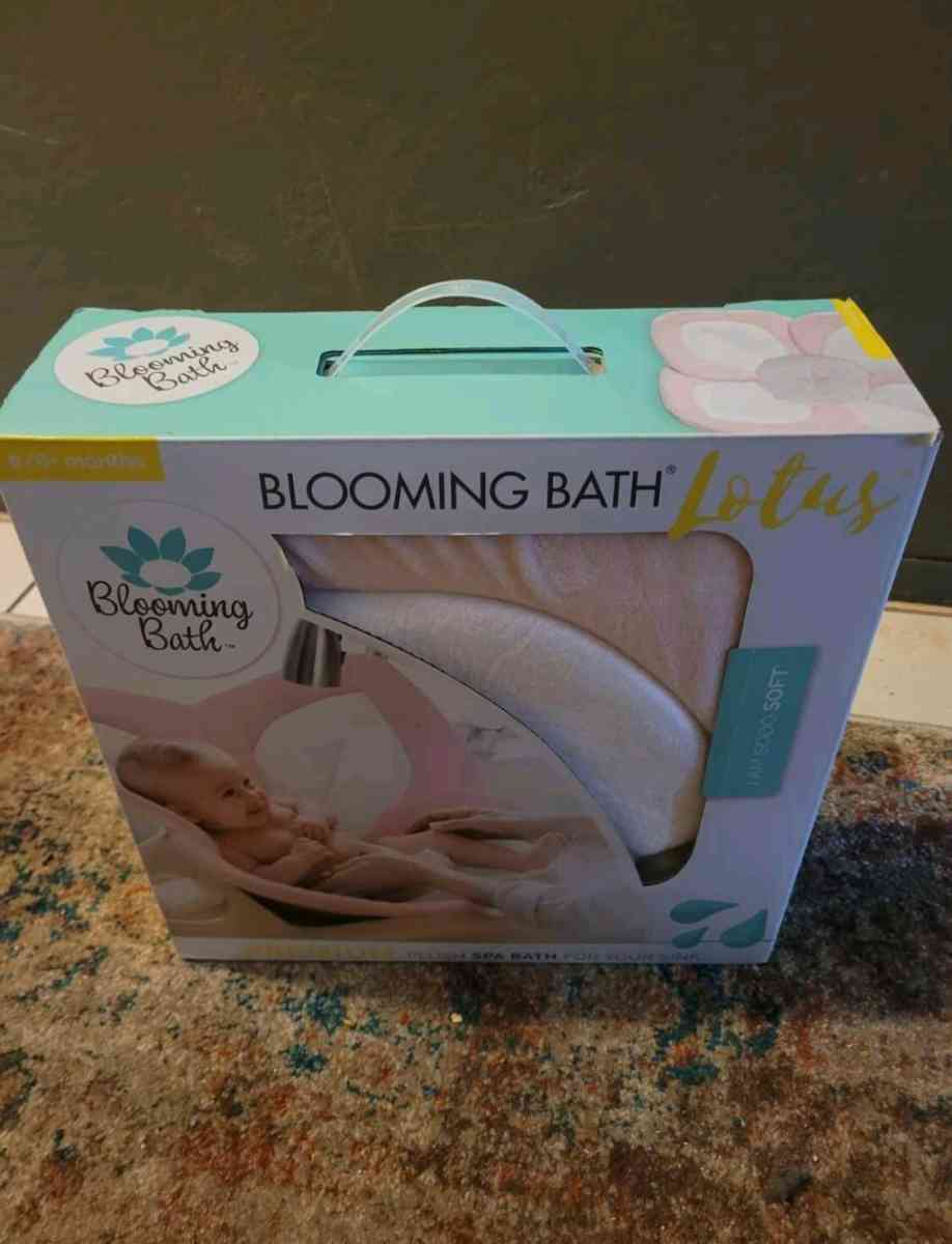 NEW BLOOMING BABY FLOWER BATH