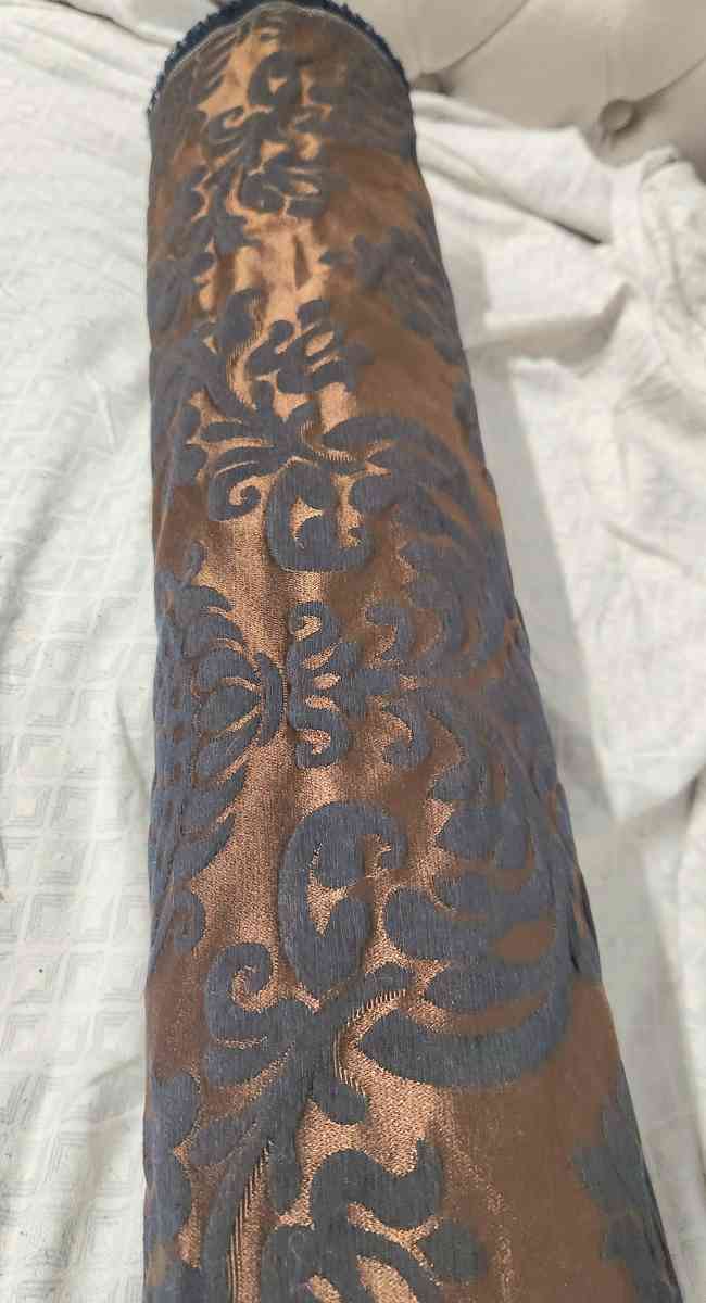 Upholstery Bolt of Gold n Navy Iridescent 7Ydsx5Ft Reversibl