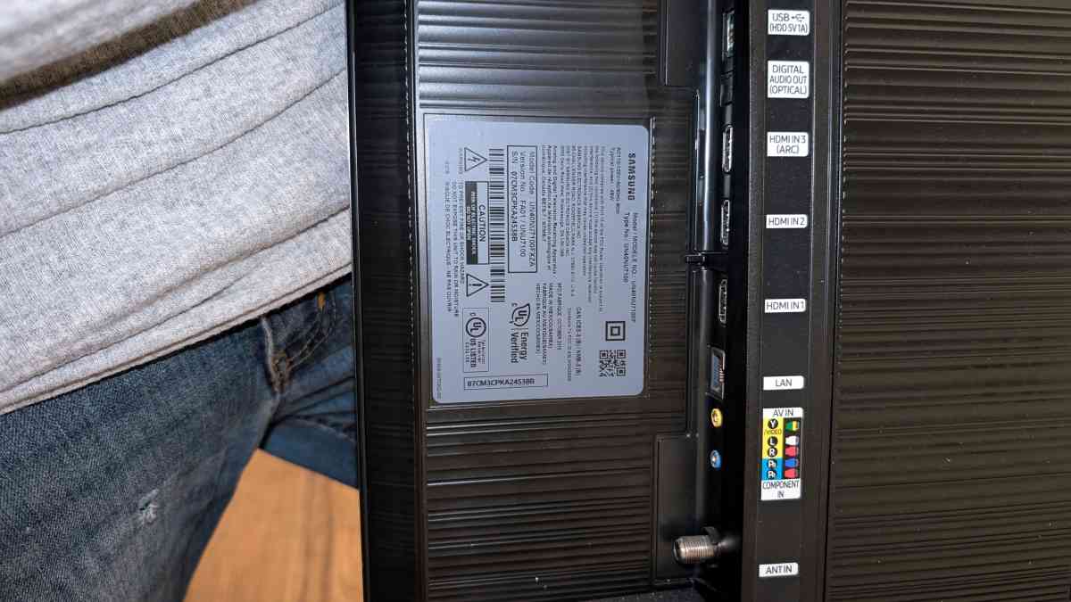 40 in Samsung Smart tv with remote