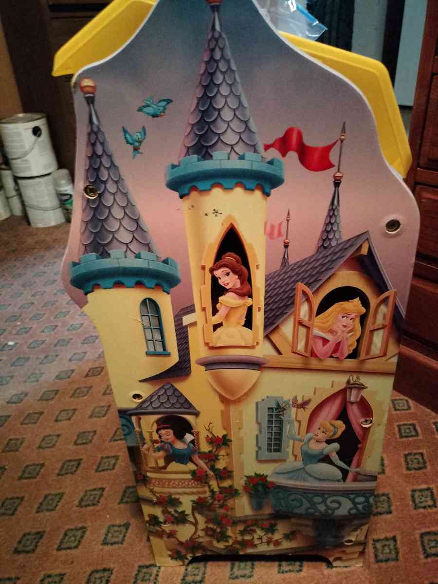 Little girls toy storage rack