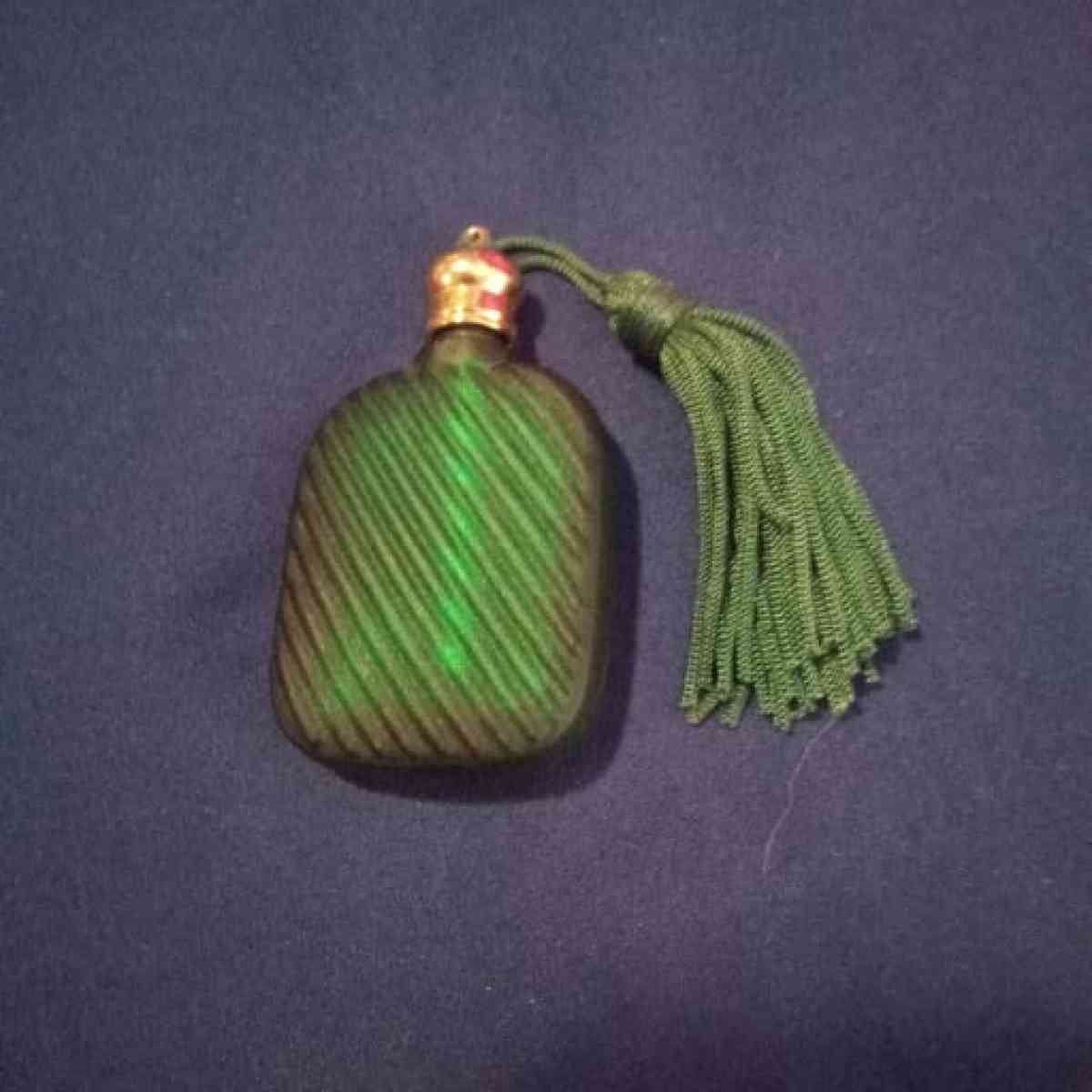 vintage green avon perfume bottle