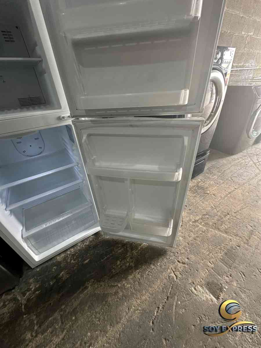 Haier refrigerator top and bottom