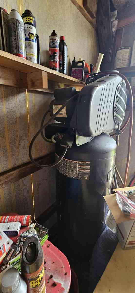 air compressor 220 volt