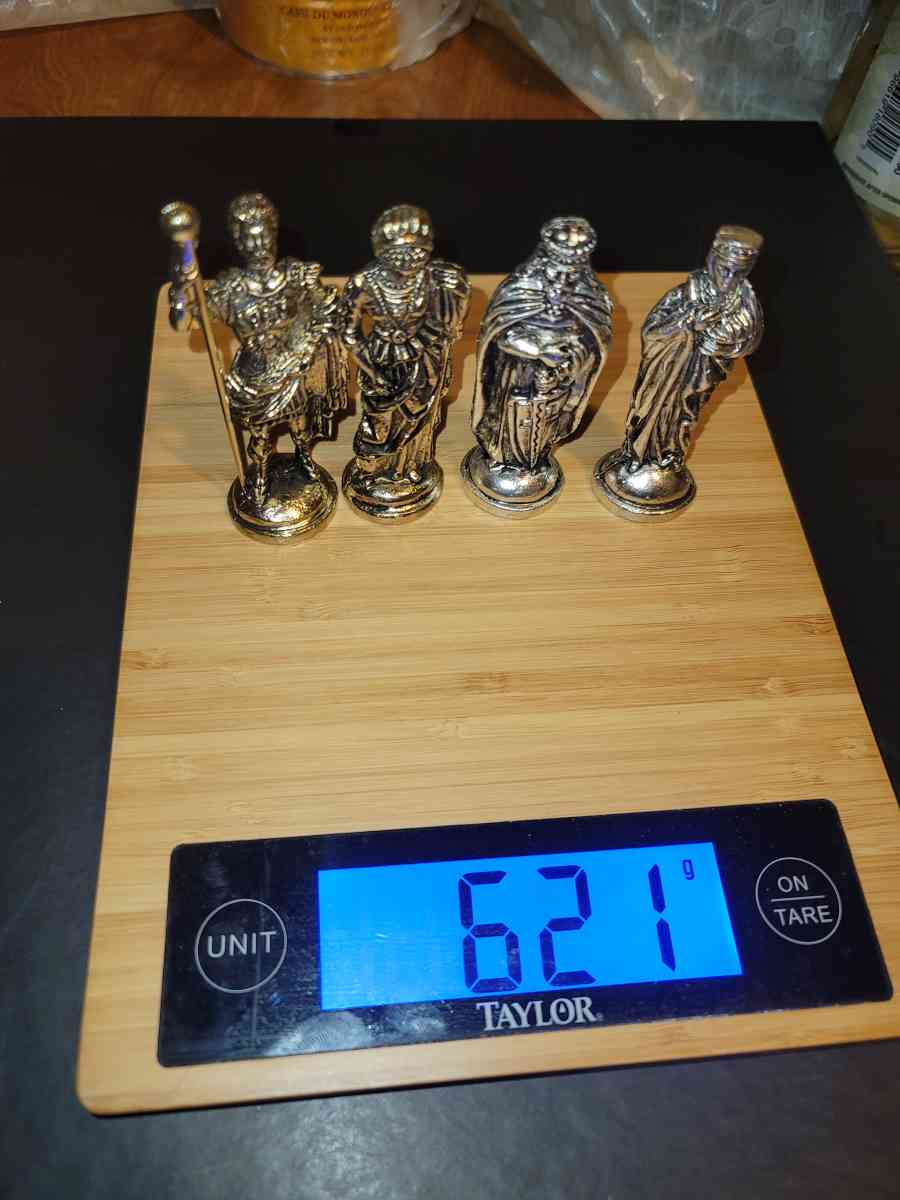 100 NEW Steel Chess Piece Set