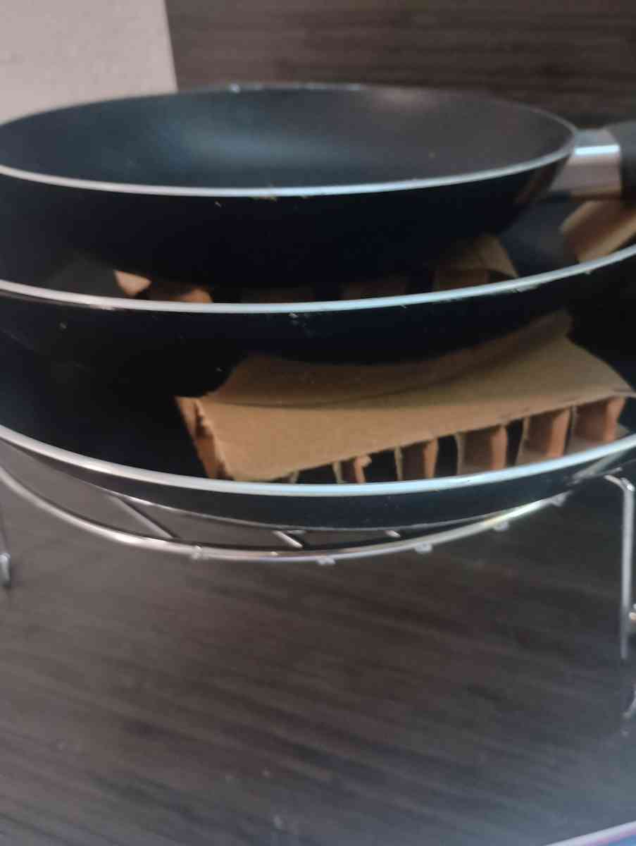 pans  skillets