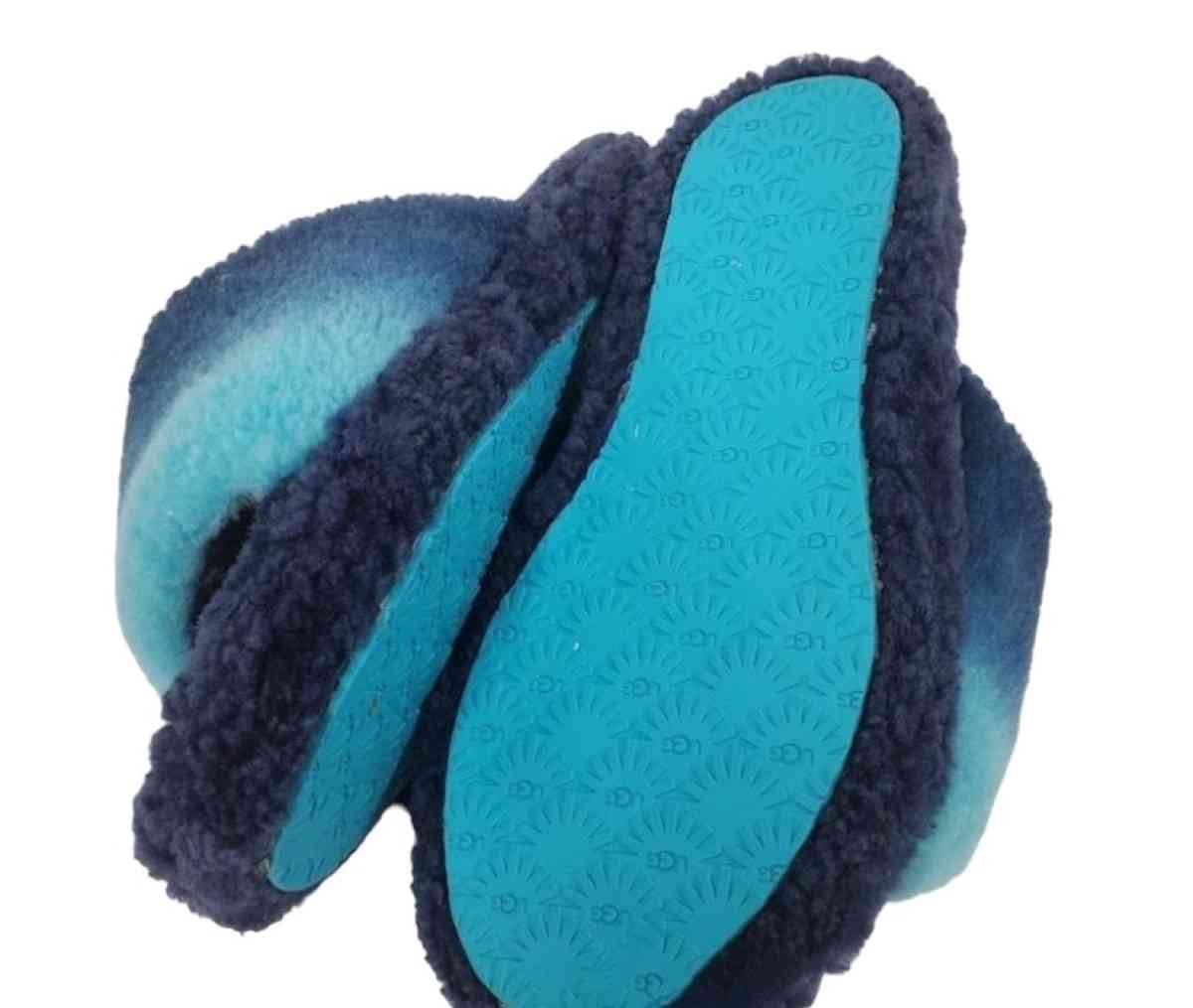 UGG NIB Fluff Yeah Slide Gradient 60 Youth Size 4 Fits US Wo