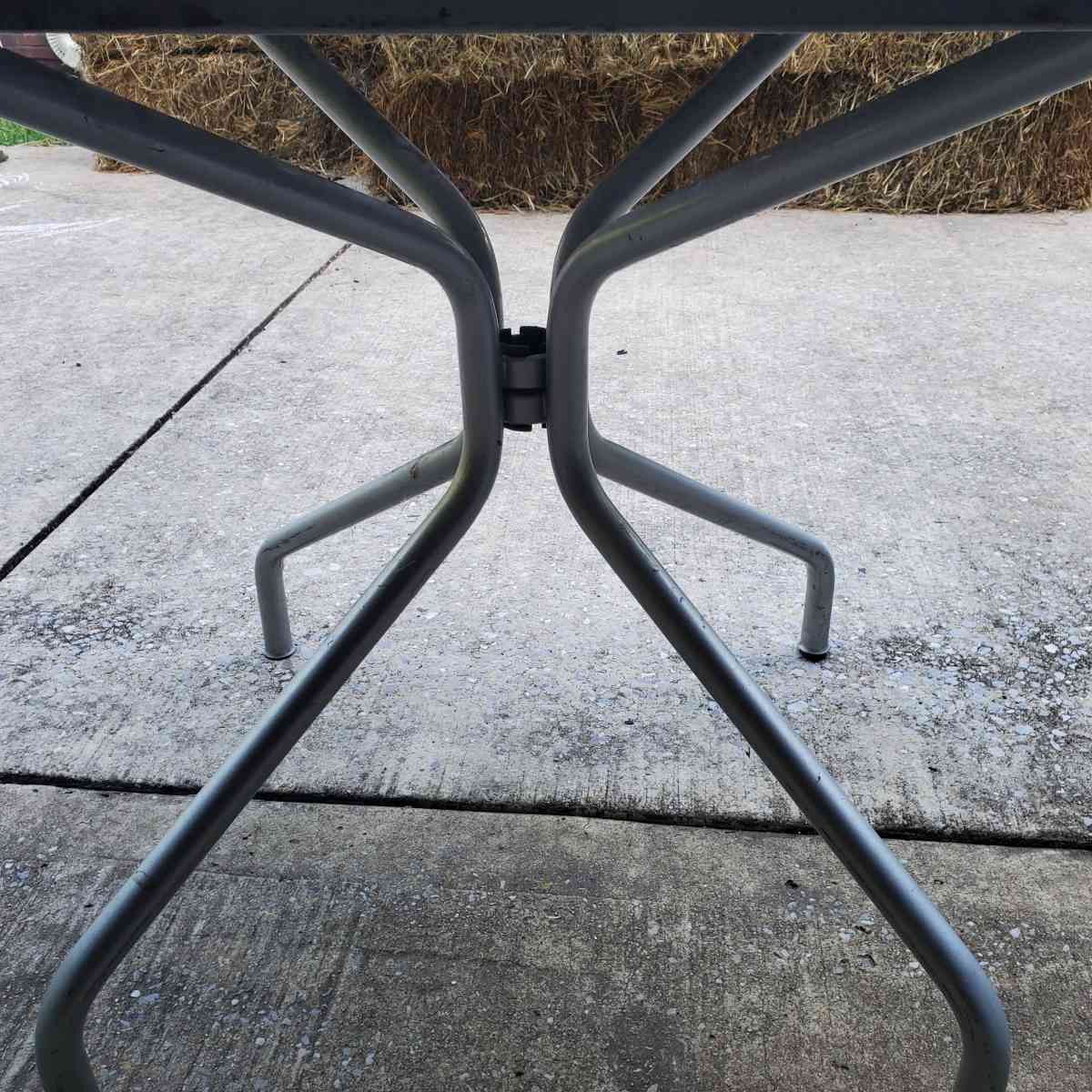 Metal Table With Straight Line Cut On One Side  315x315x29