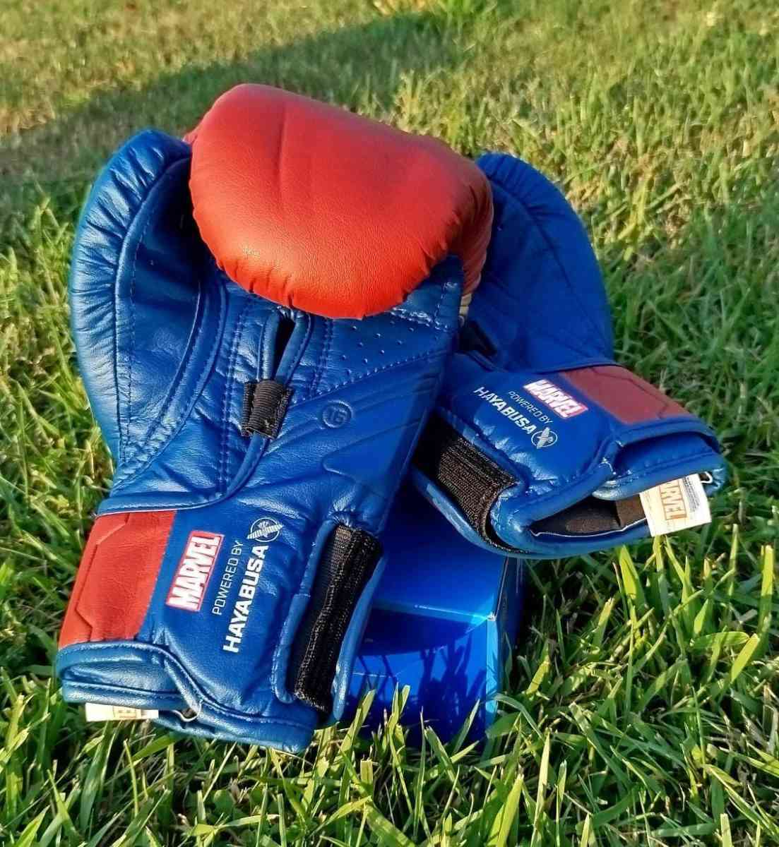 Marvels Captain Marvel Boxing Gloves