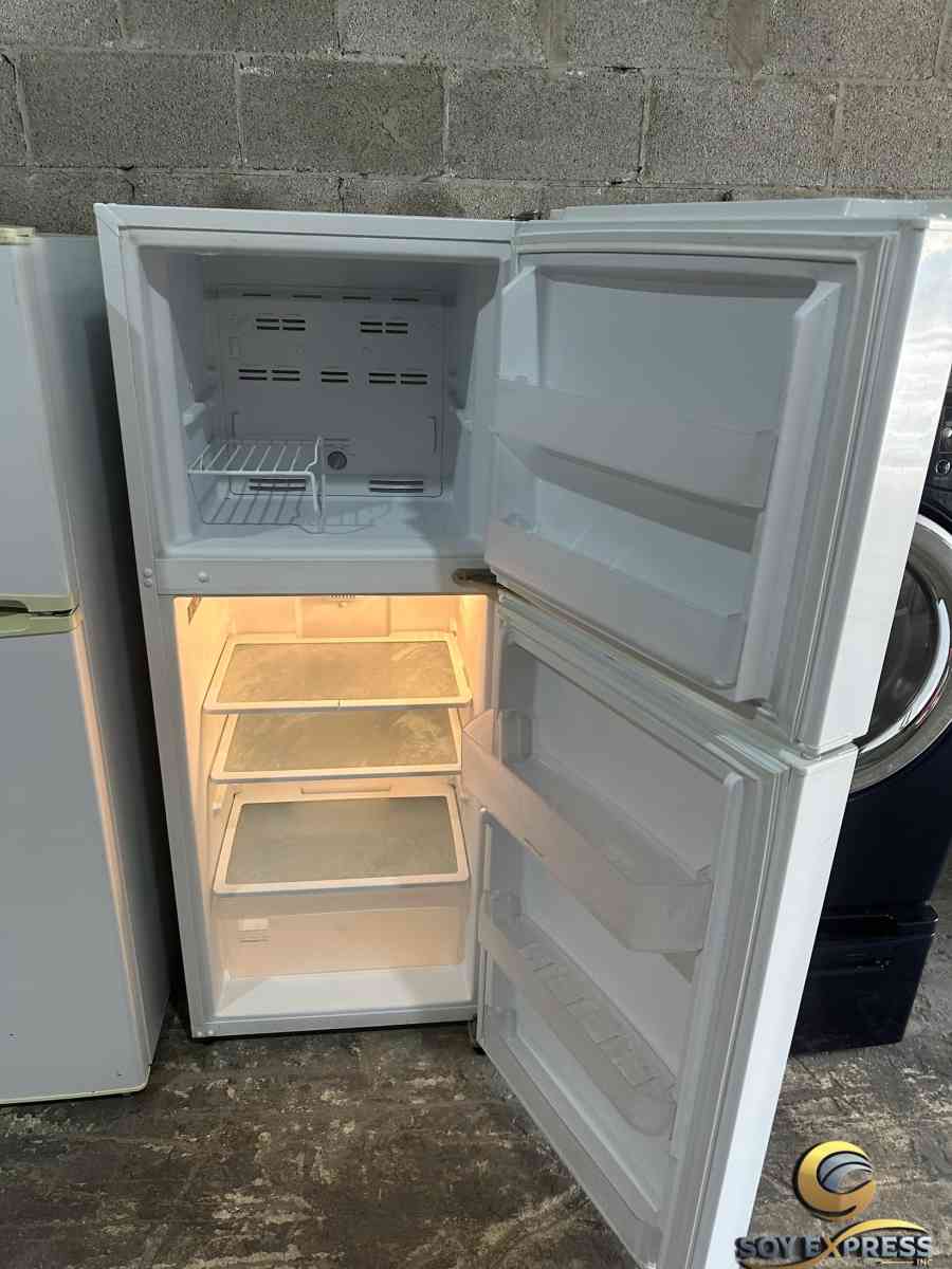 Whirlpool refrigerator top and bottom 24W