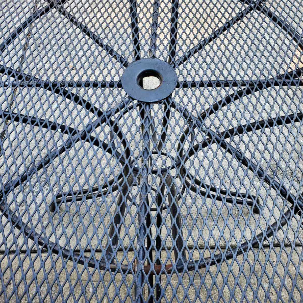 Wrought Iron Patio Table 36X36X29 Black   RRR Furniture