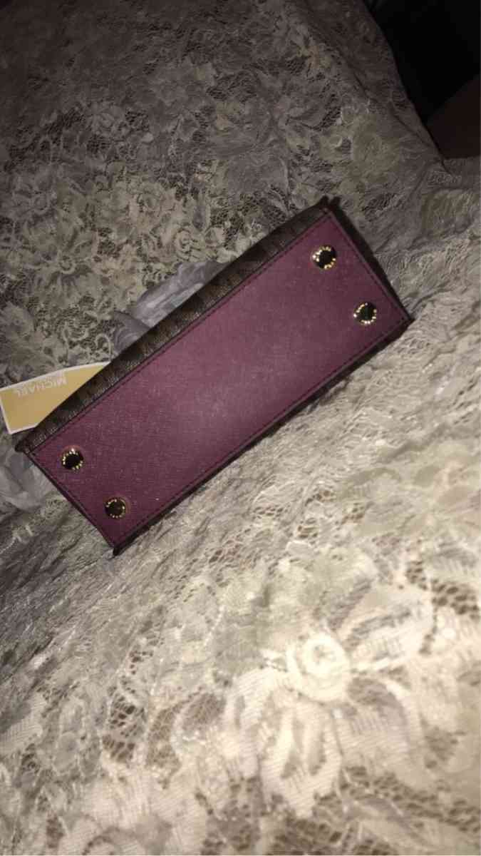 New MICHAEL KORS Bridgette Mini Messenger BrownPlum MK Logo