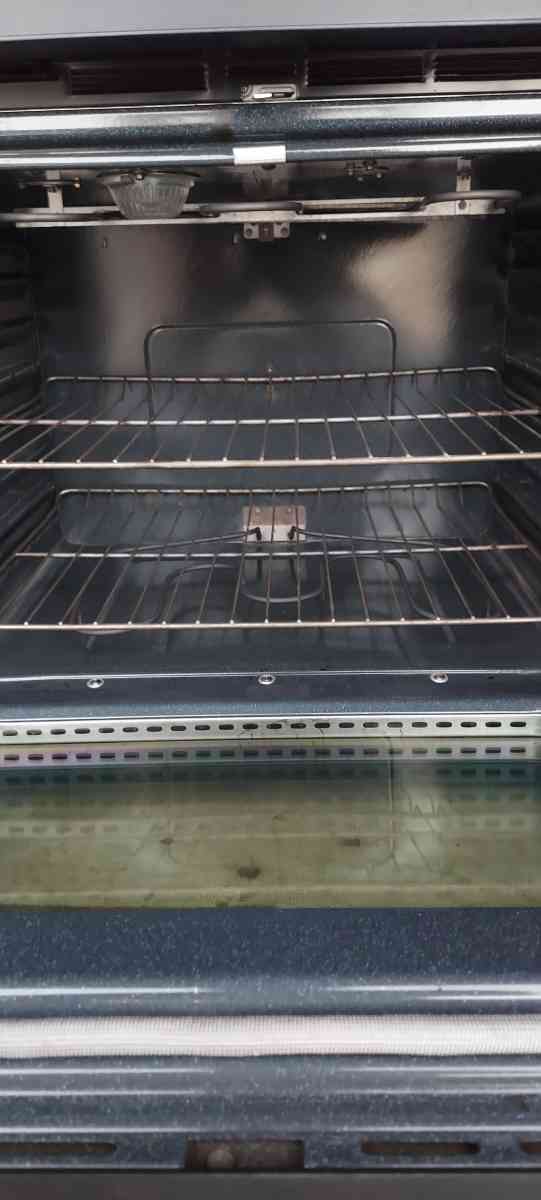 lgGE 30 BuiltIn Double Wall Oven And Over The Range