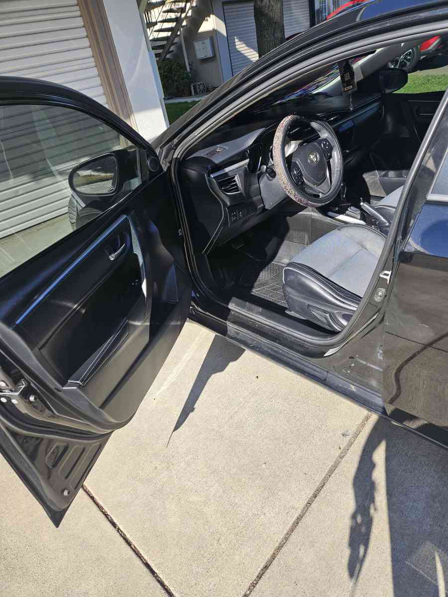 2014 Toyota corolla S