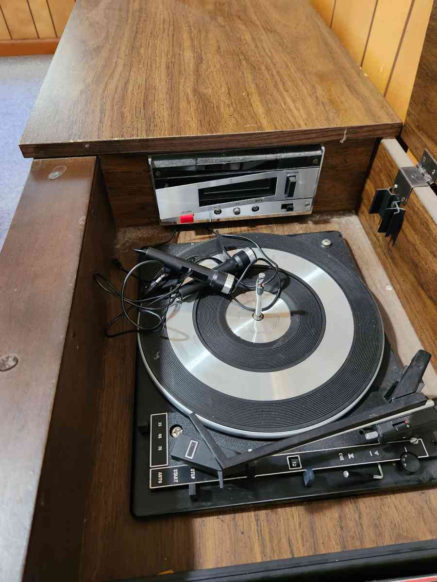 record cassette player