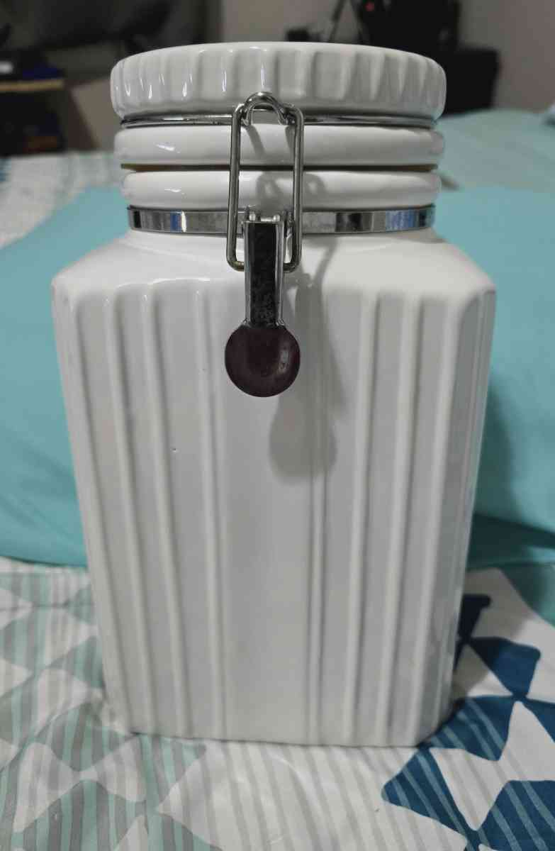 Vintage Gabbay Canister