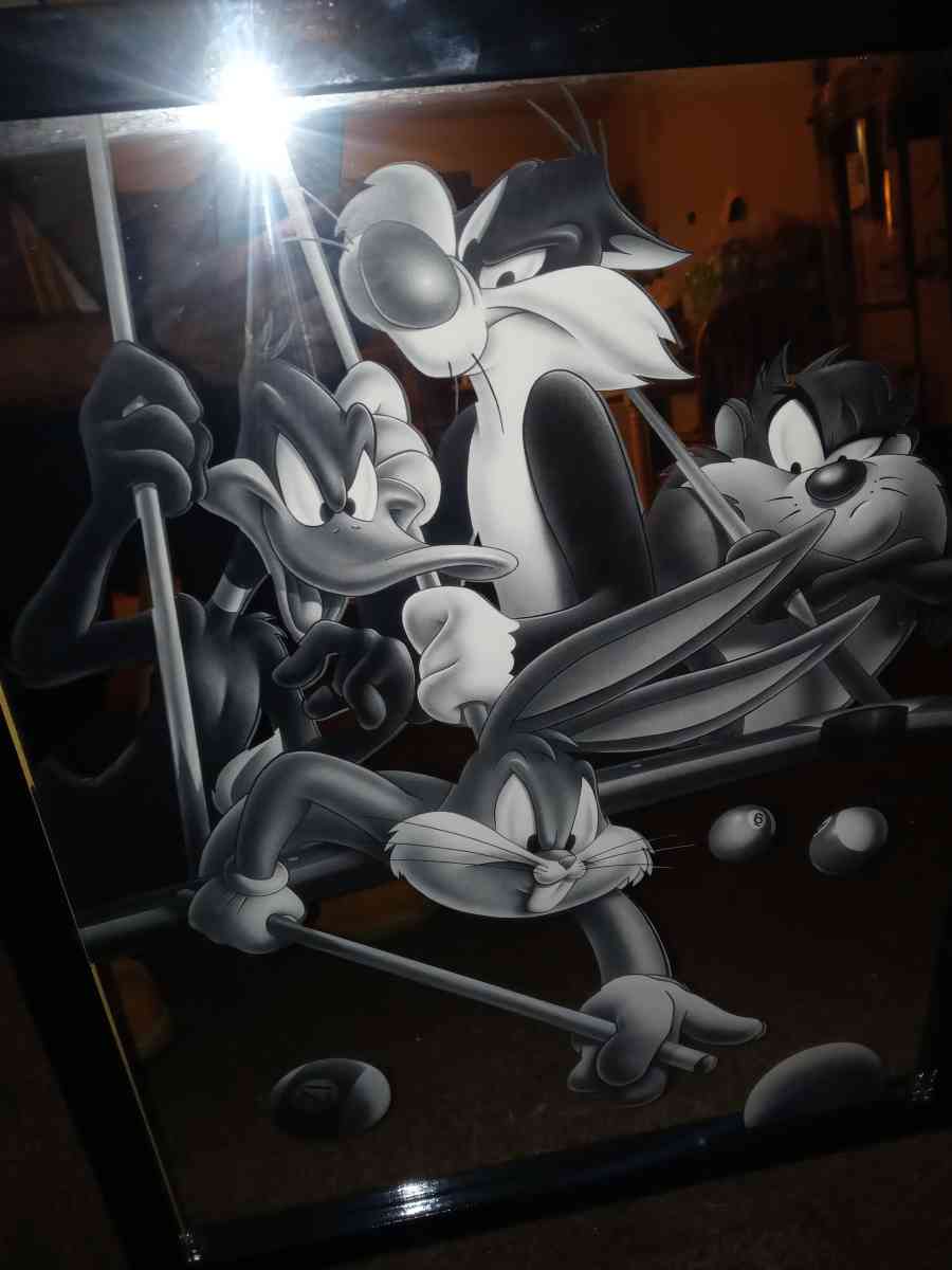 Looney Tune picture frame playing pool table