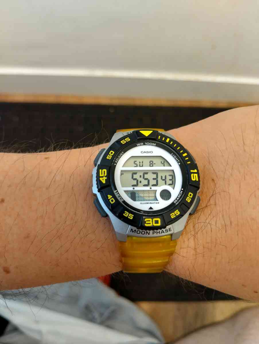 Casio mens digital watch