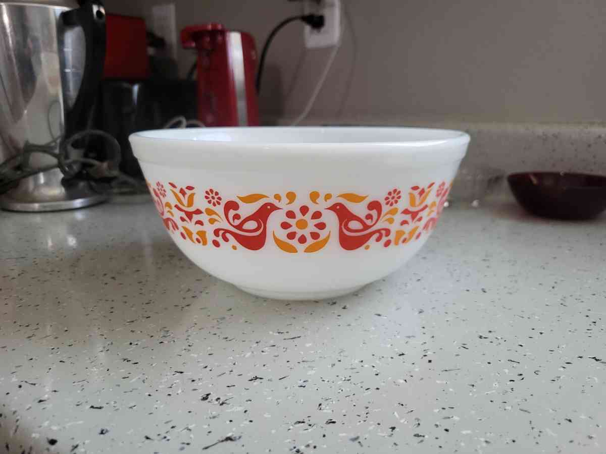 vintage Pyrex friendship mixing bowl 403