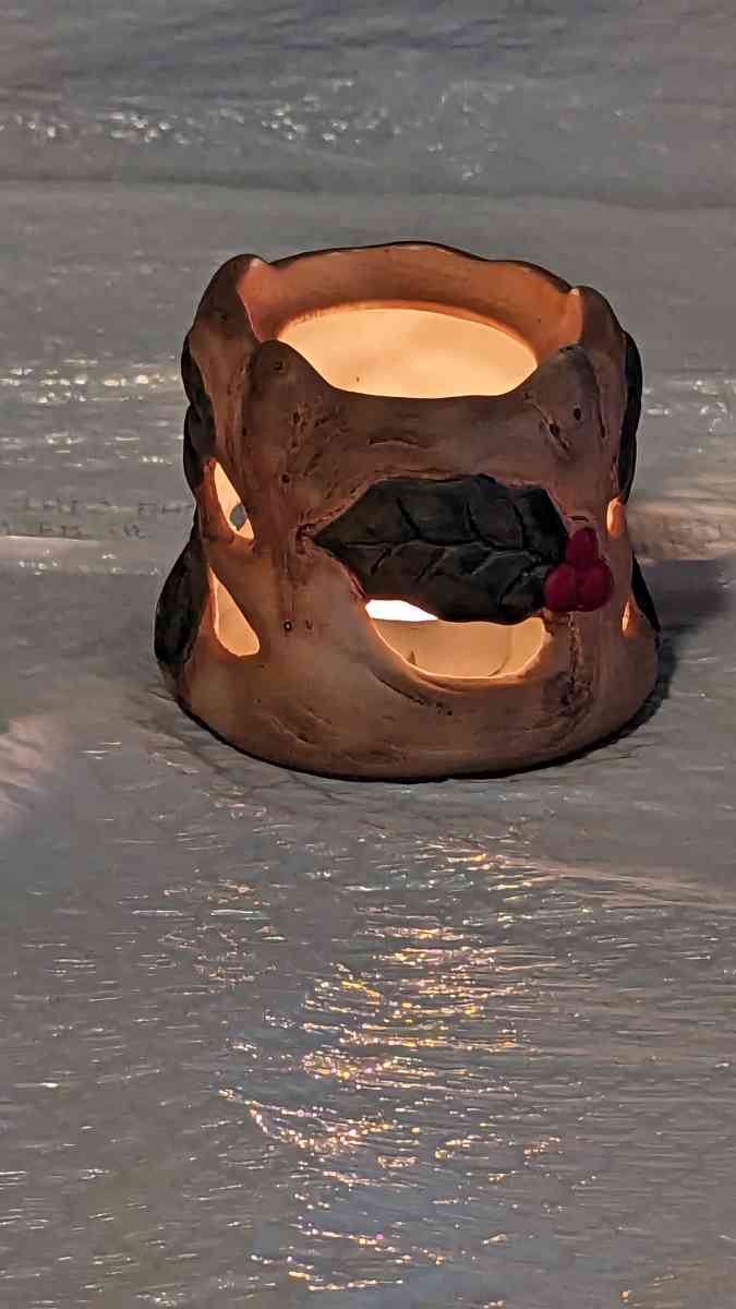 Unique Ceramic Hand Panted Wood Log Tea Light Candle Holder