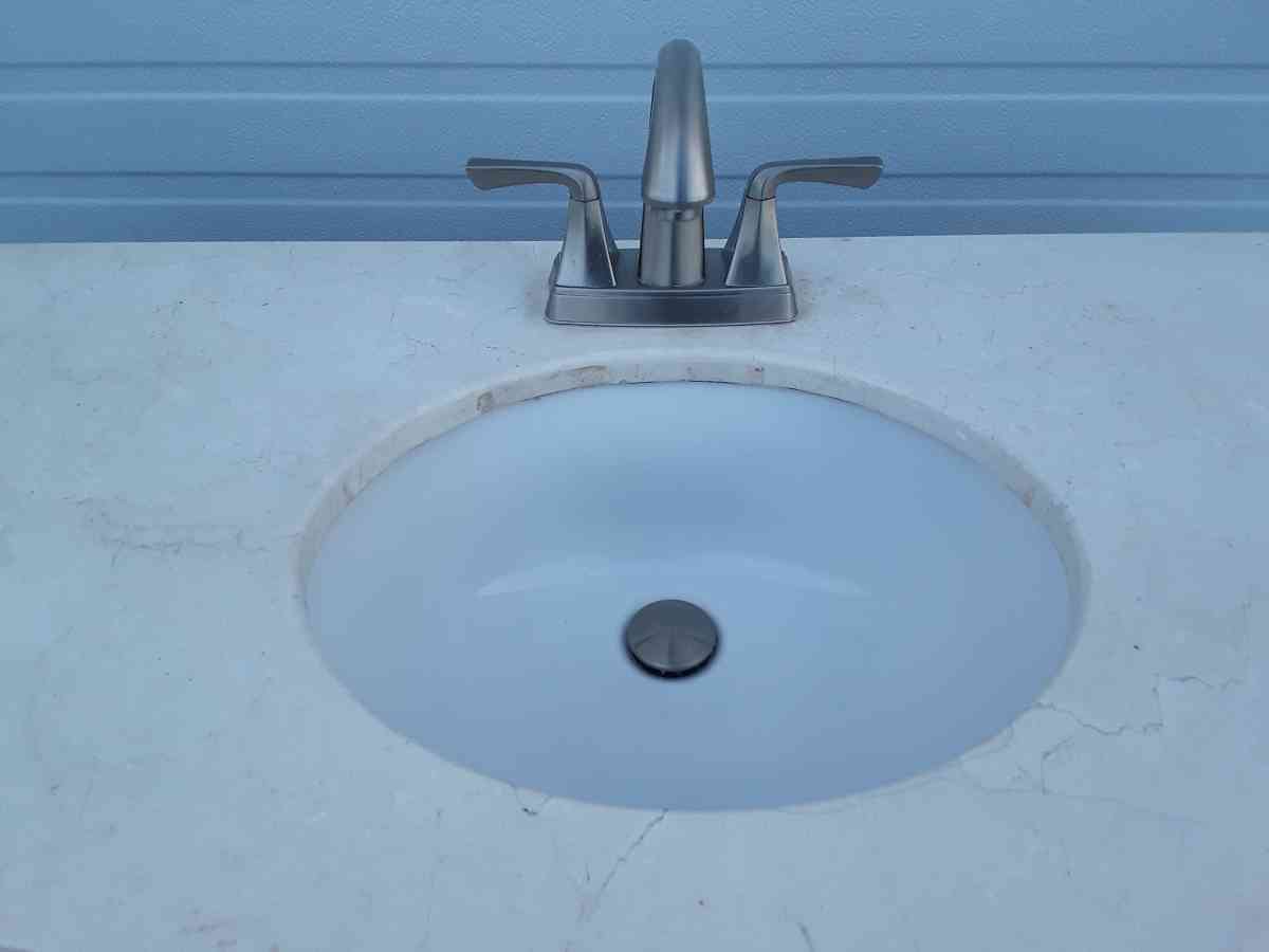 Nice Bathroom Vanity with Moen Faucet Very Clean Like New