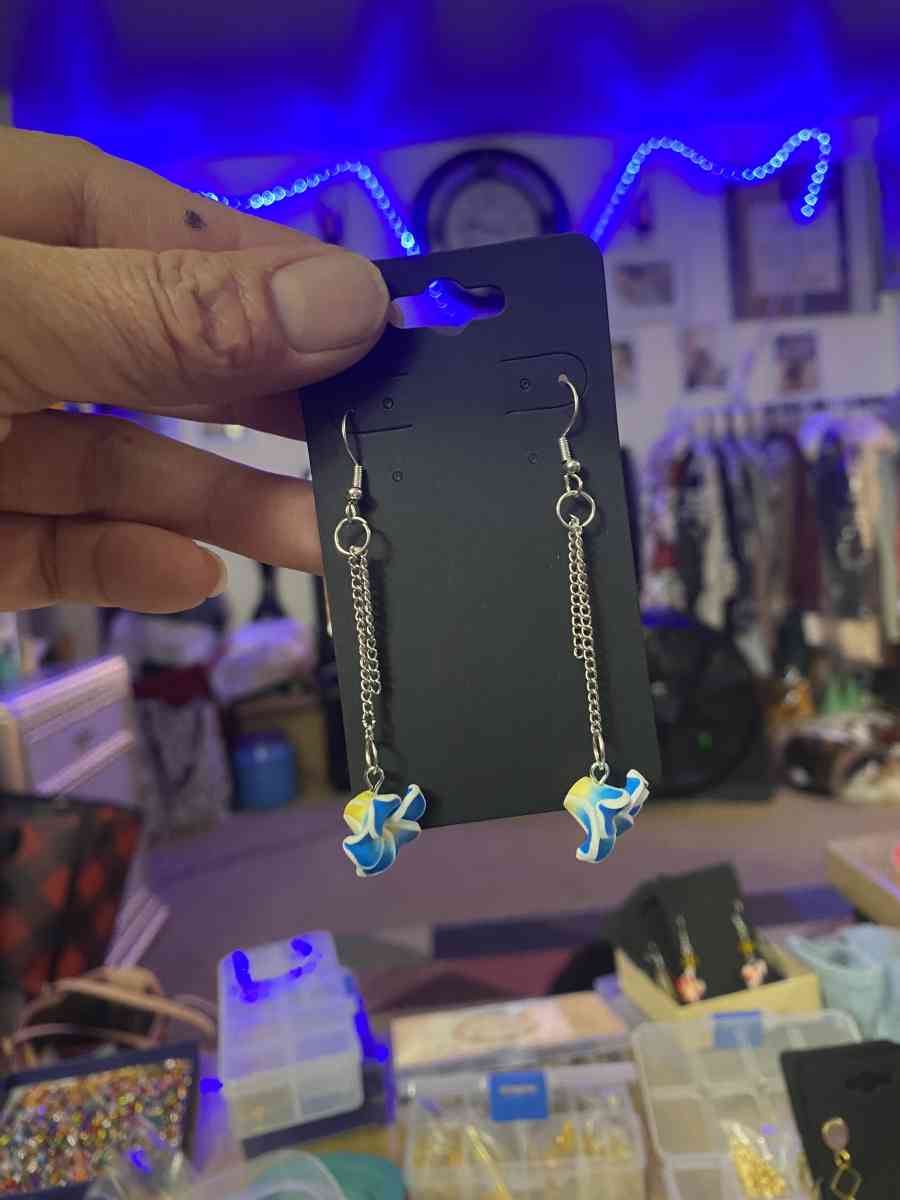 women  girls earrings