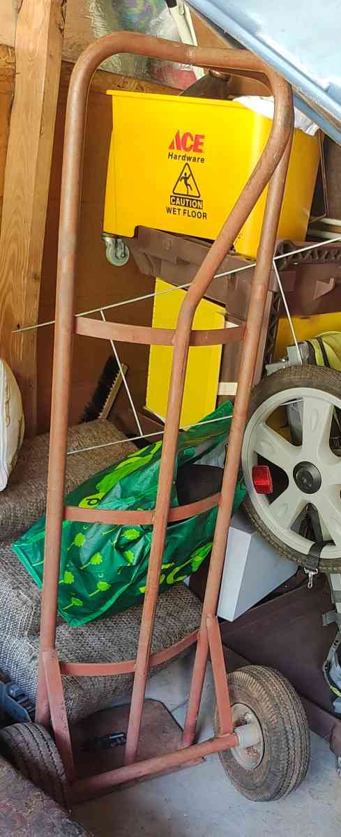 toolboxes leafblowers ect