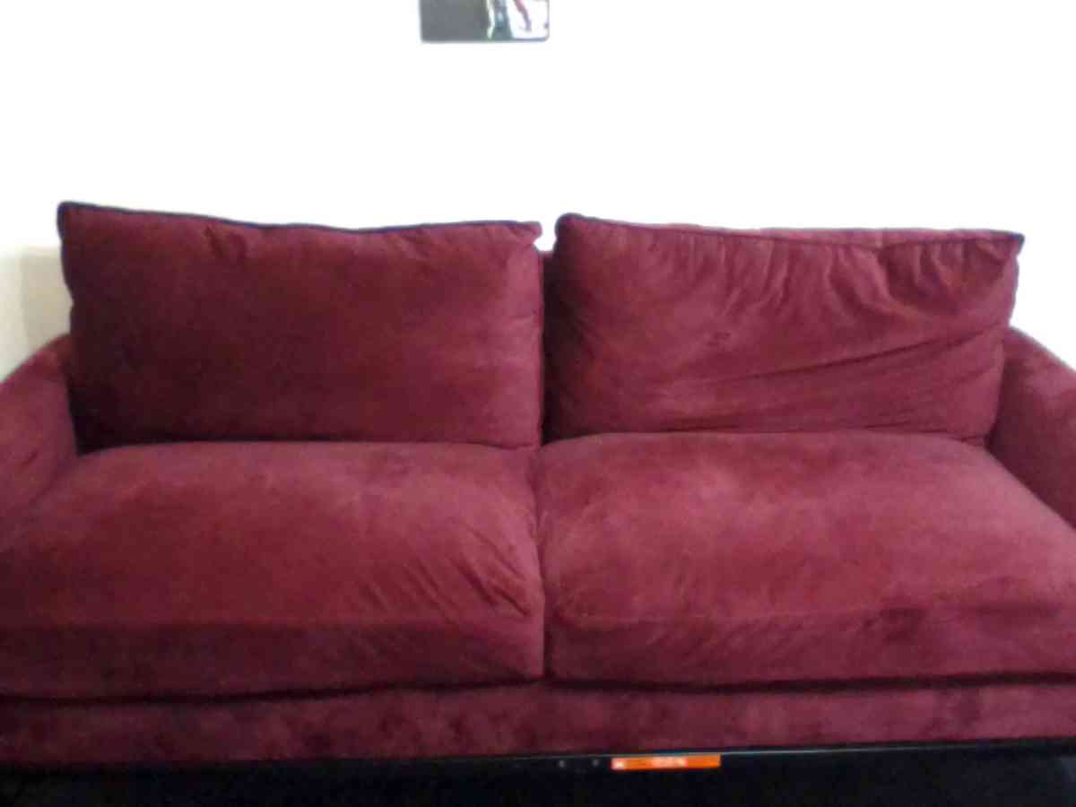 burgundy gaming couch