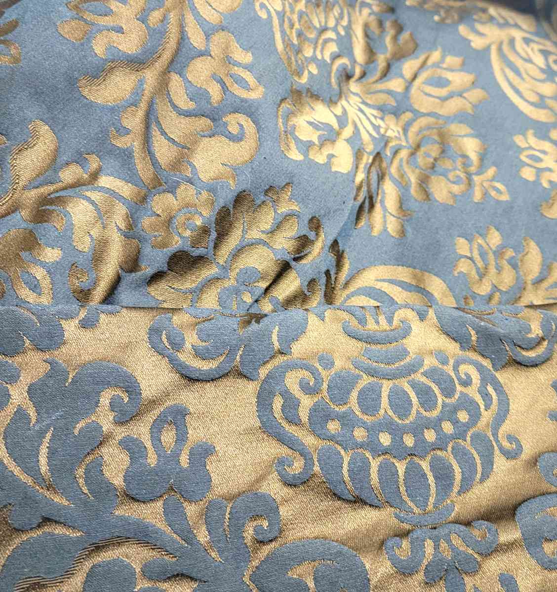 Upholstery Bolt of Gold n Navy Iridescent 7Ydsx5Ft Reversibl