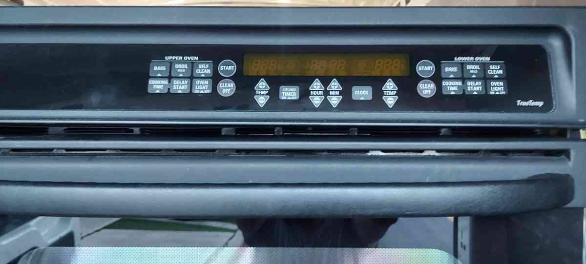 lgGE 30 BuiltIn Double Wall Oven And Over The Range