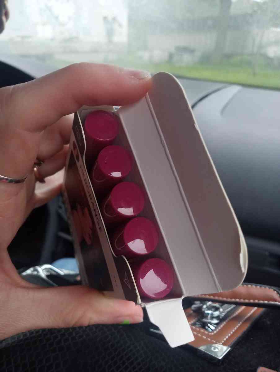 red honey sweet lip glaze