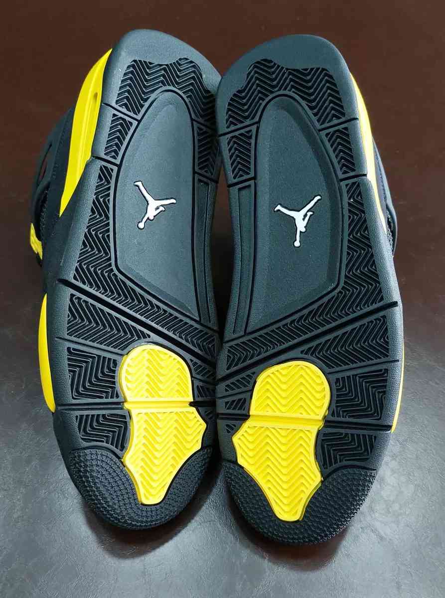 Jordan 4 Thunder all sizes