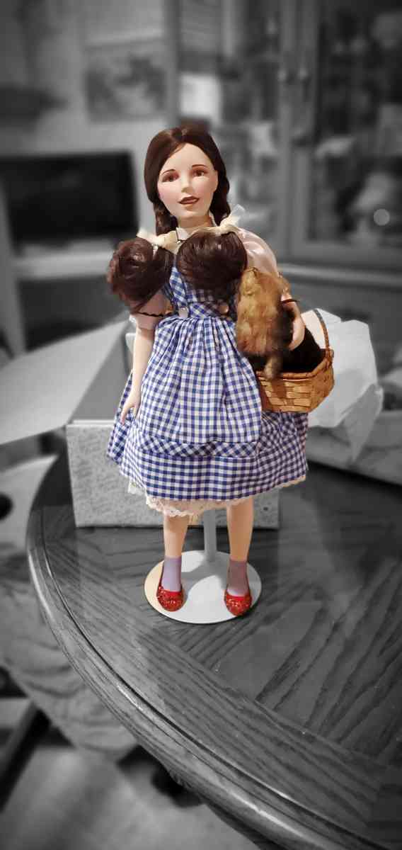 Franklin Mint Dorothy with Toto Porcelain Doll