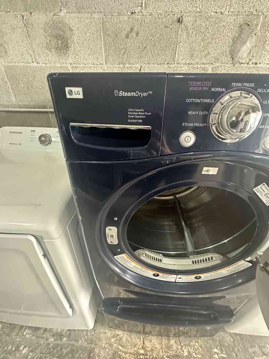 LG dryer electric with pedestal included