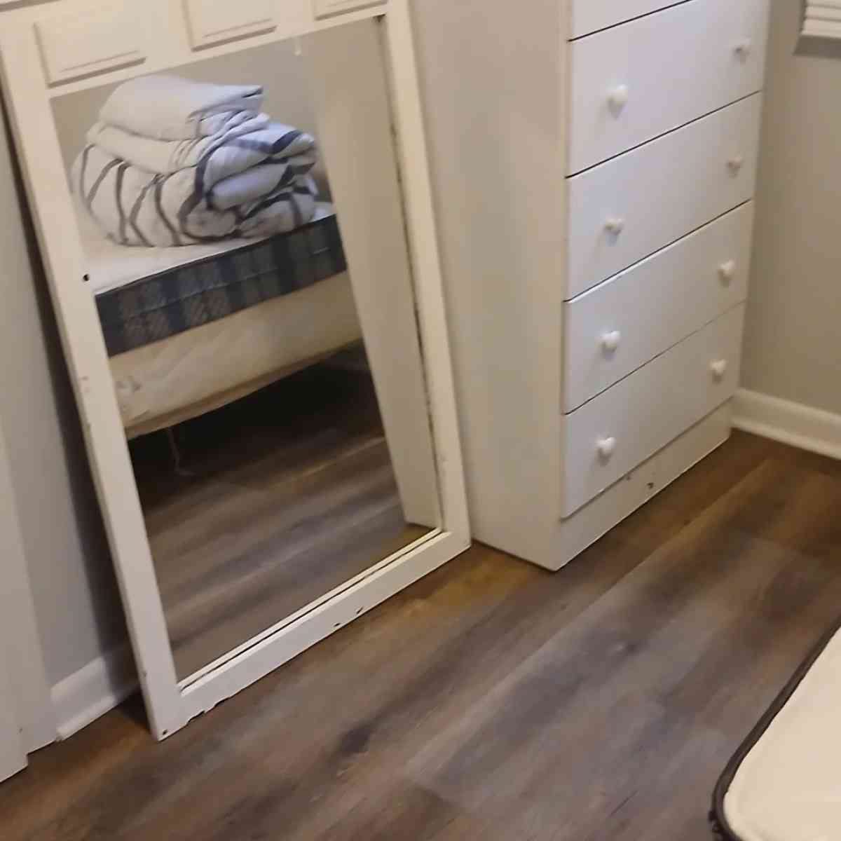 Inhouse and yard sale