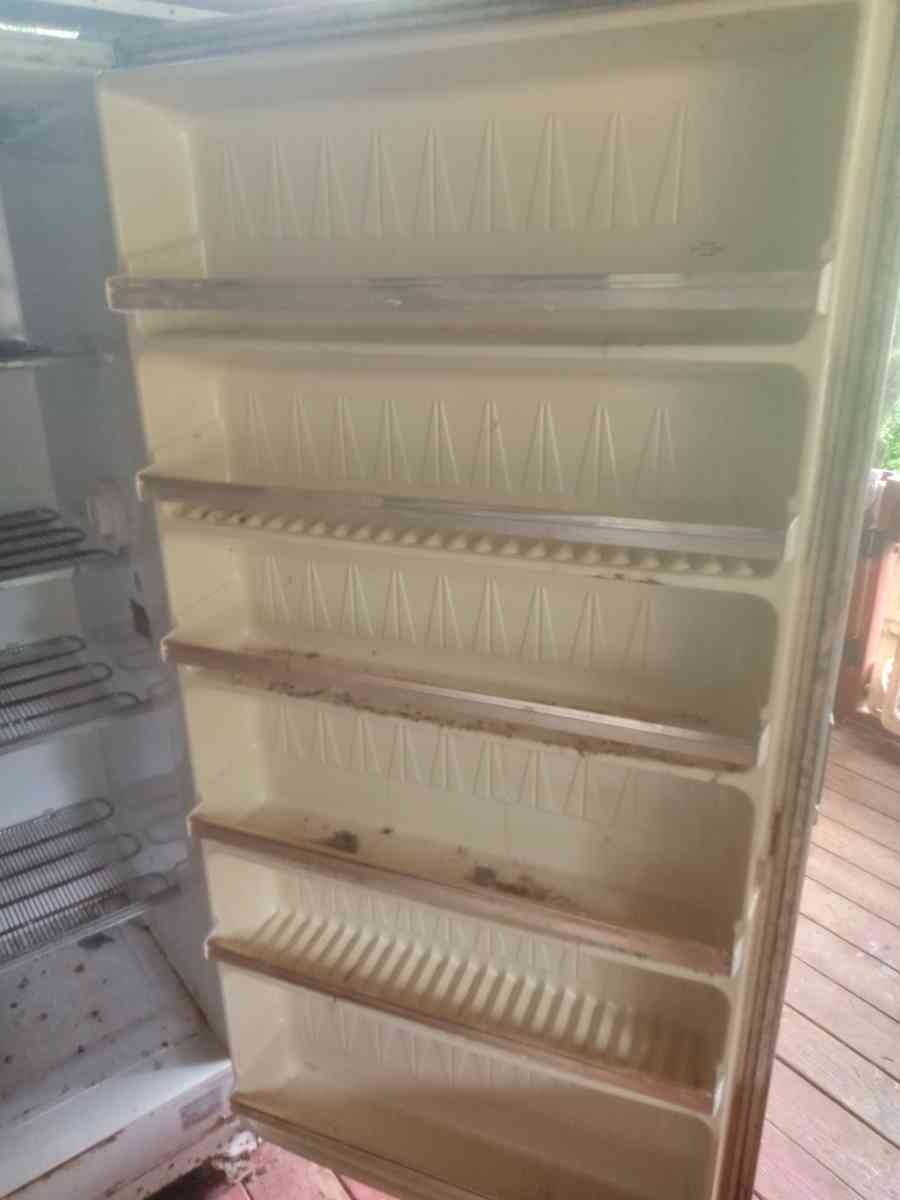 Gibson Upright Freezer