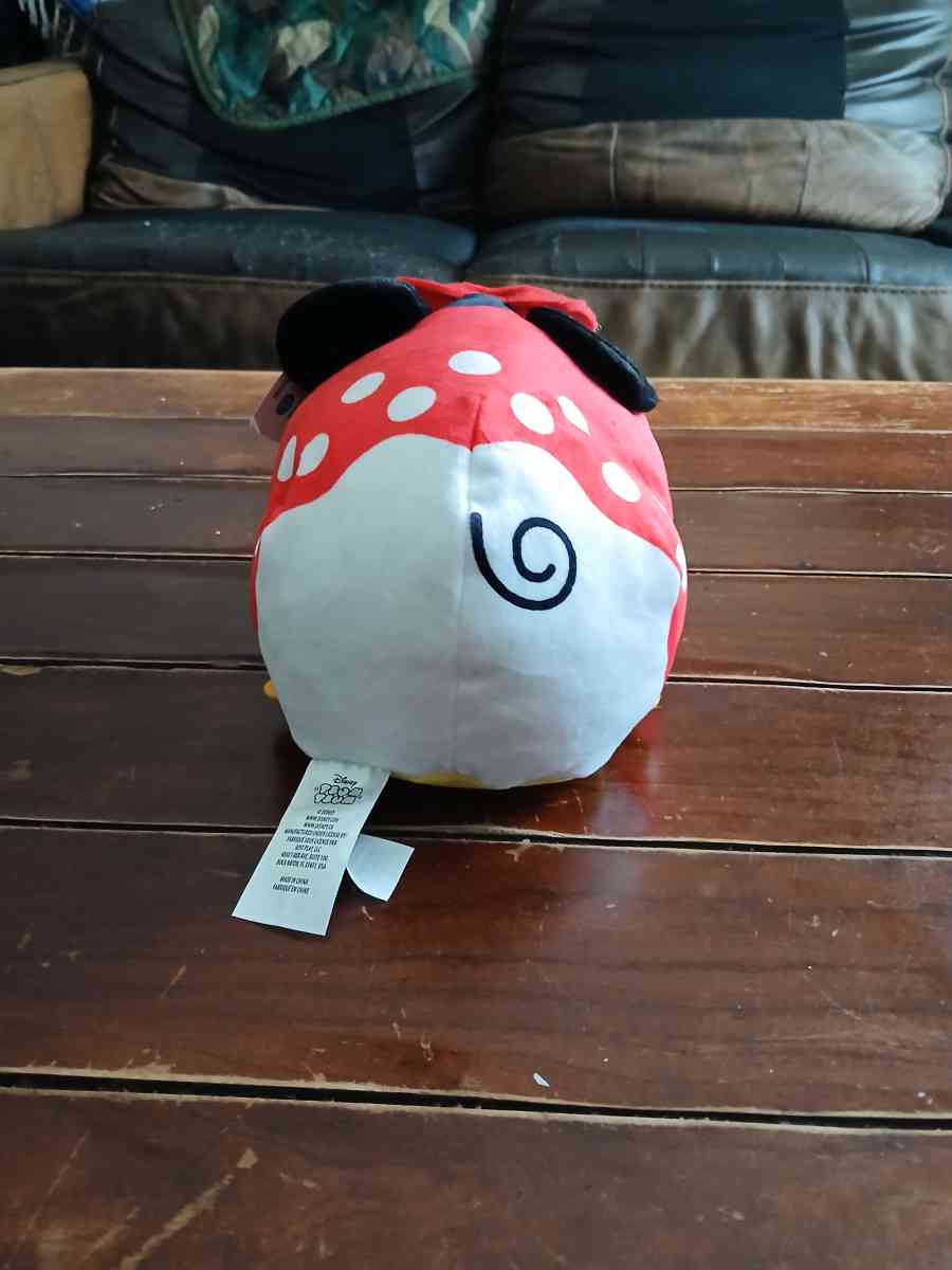 Disney Tsum Tsum Minnie Mouse 8 Inch Small Plush Toy