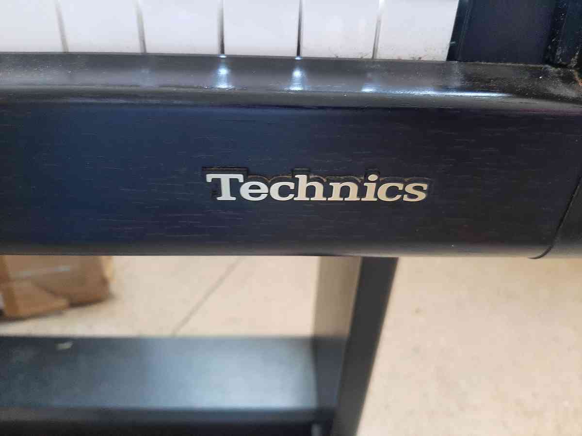 Technics Digital Piano