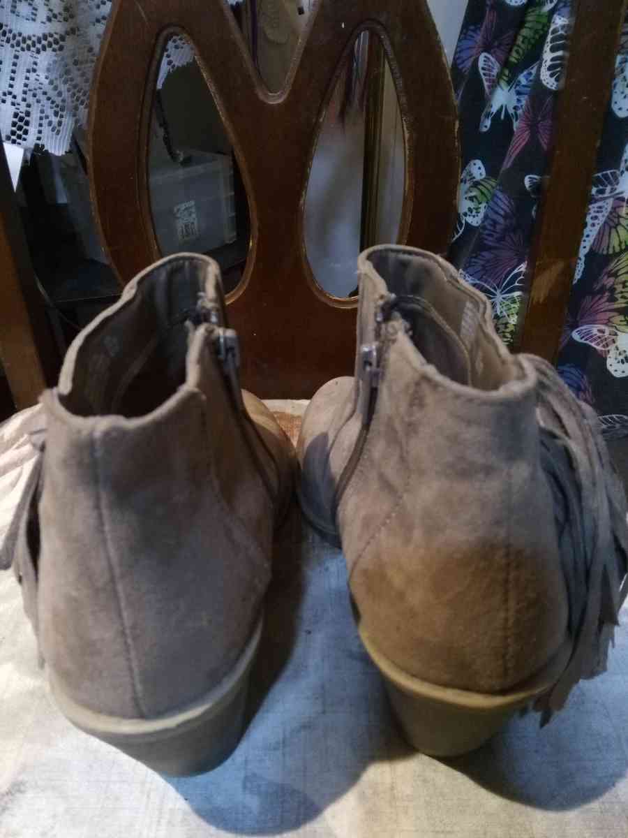 Womens Brown Suede Boots