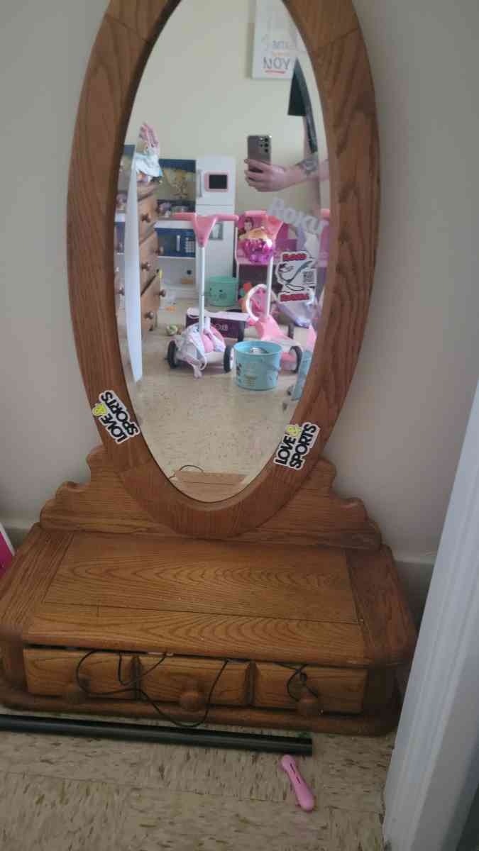 vanity  dresser real wood