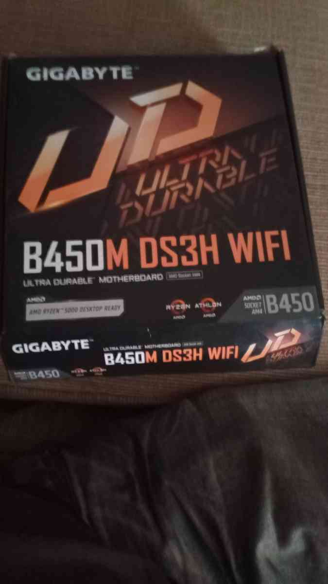 AMD motherboard with ryzan cpu