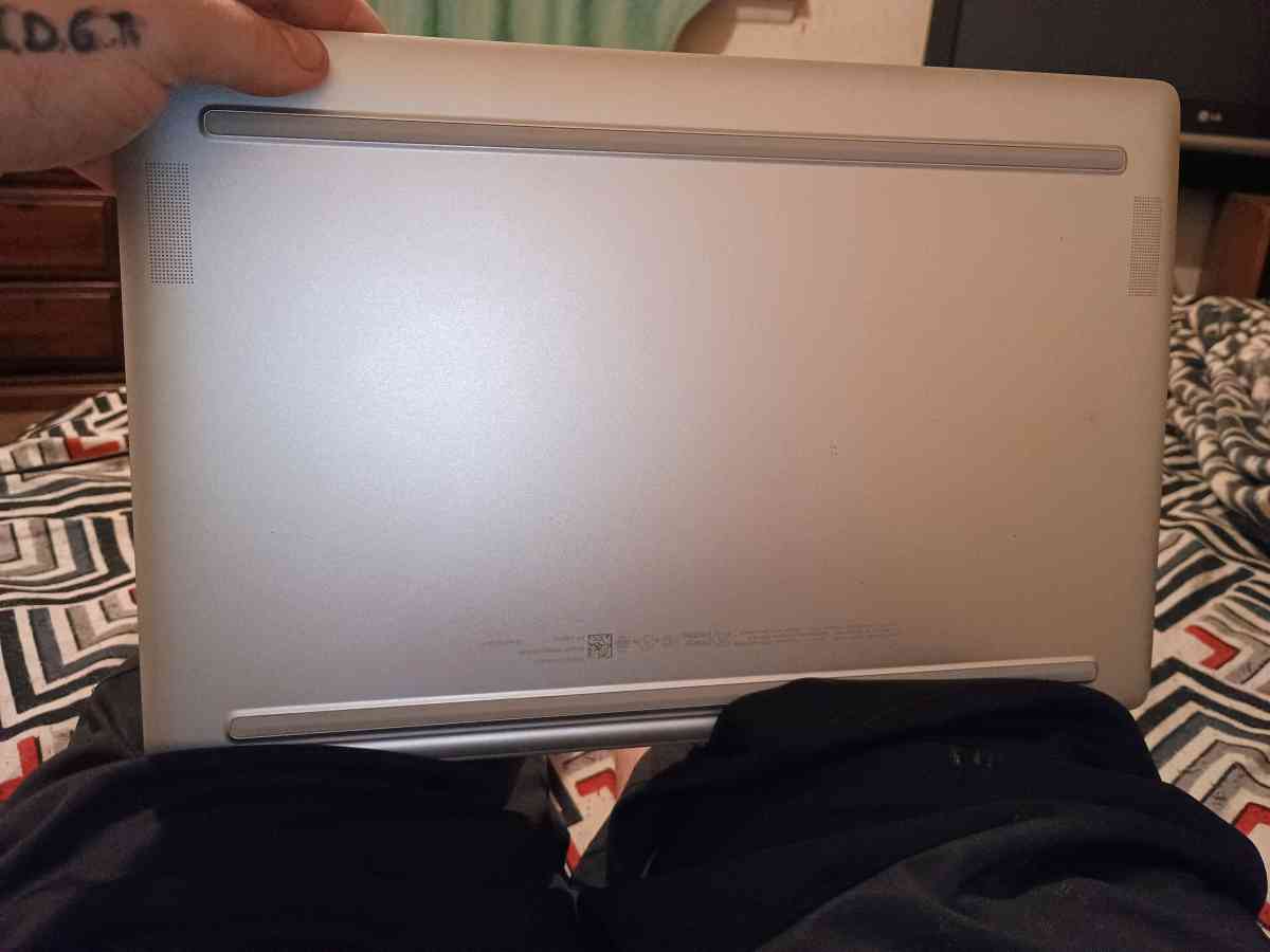 hp laptop need screen replaced